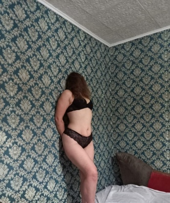 Экзотическая красотка с загадочным обаянием и развратными фантазиями приглашает в гости. Жду именно тебя для незабываемых моментов радости и удовольствия. 14748, 28 лет